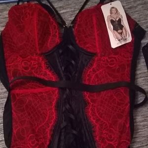 Black/red lace and mesh bustier
